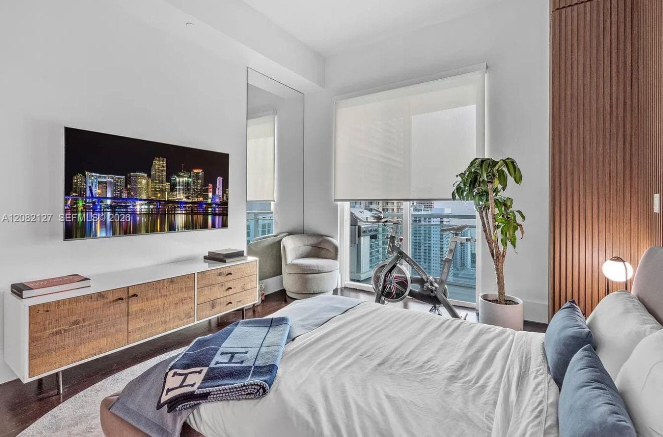 951 Brickell Ave # 4111, Miami, FL 33131 photo 4
