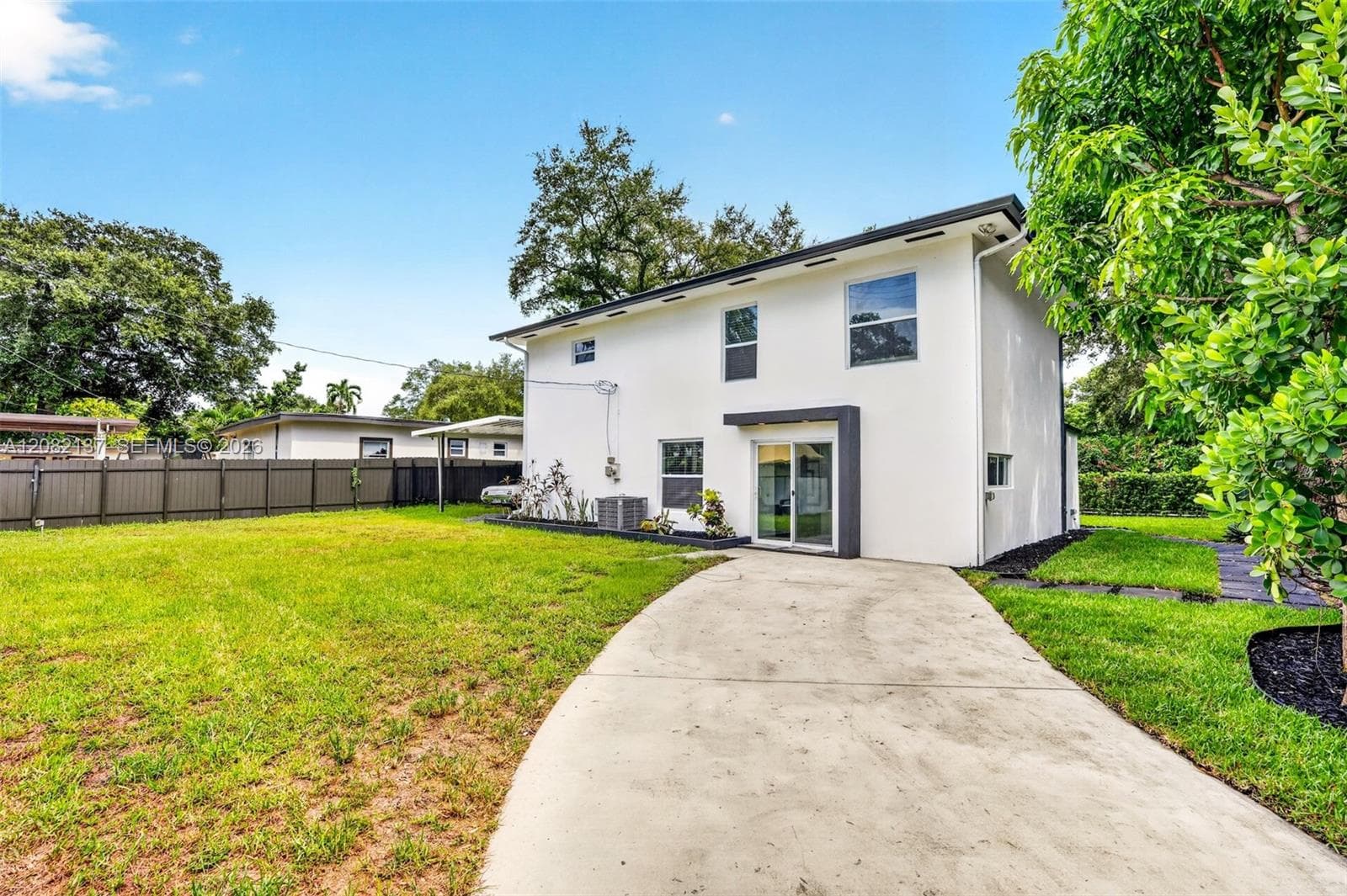 701 NE 164th St, Miami, FL 33162 photo 13