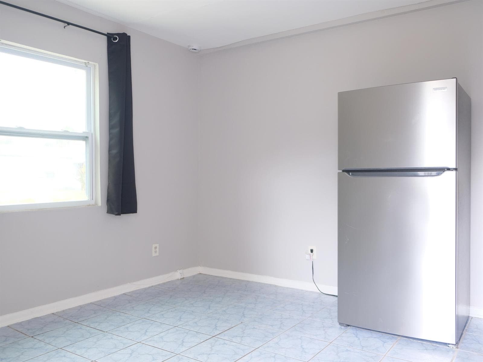 438 ROSELAND Drive # studio 2, West Palm Beach, FL 33405 photo 2