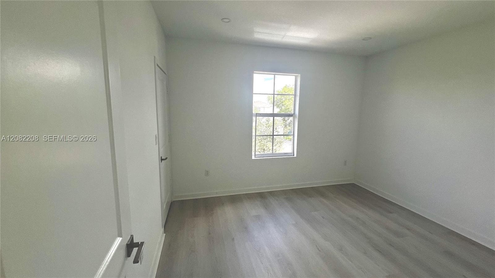 619 NE 4th St # 0, Florida City, FL 33034 photo 5