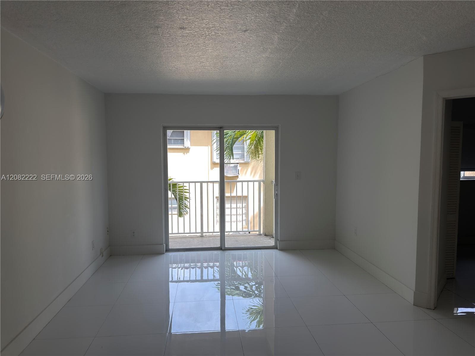 695 SW 11th St # 204, Miami, FL 33129 photo 4