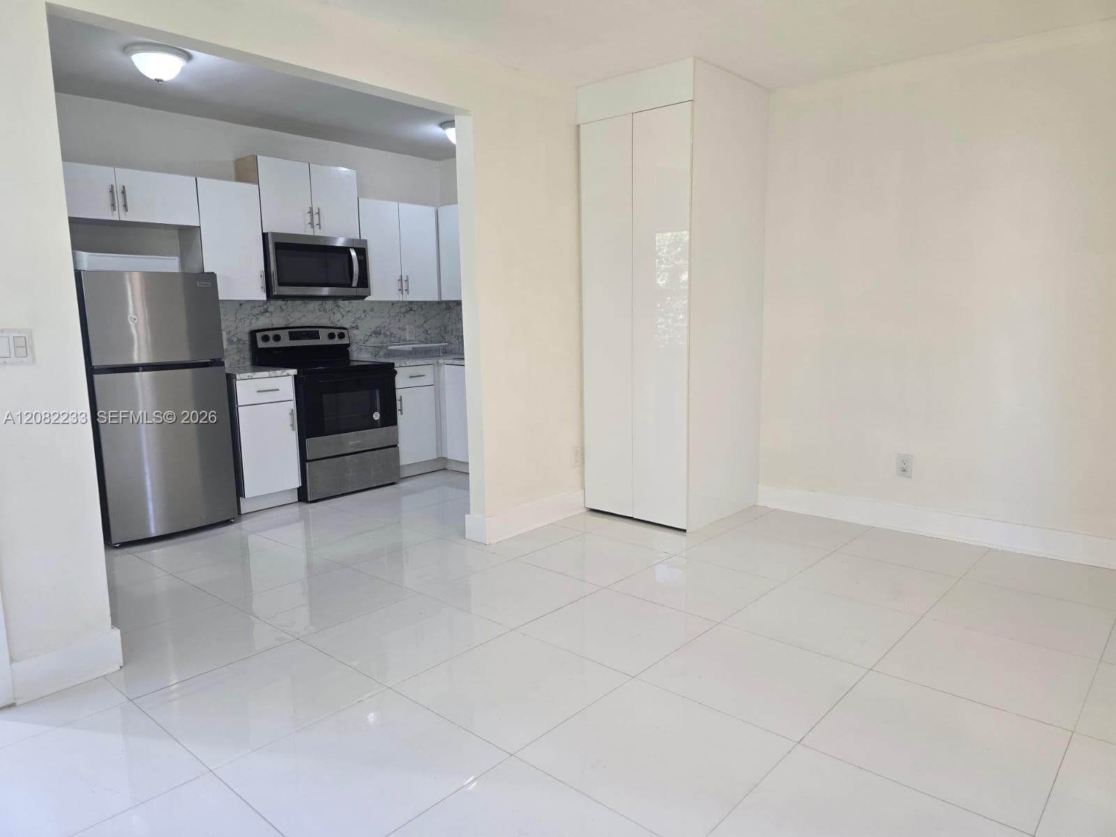 1945 NE 171st St # 1, North Miami Beach, FL 33162 photo 2
