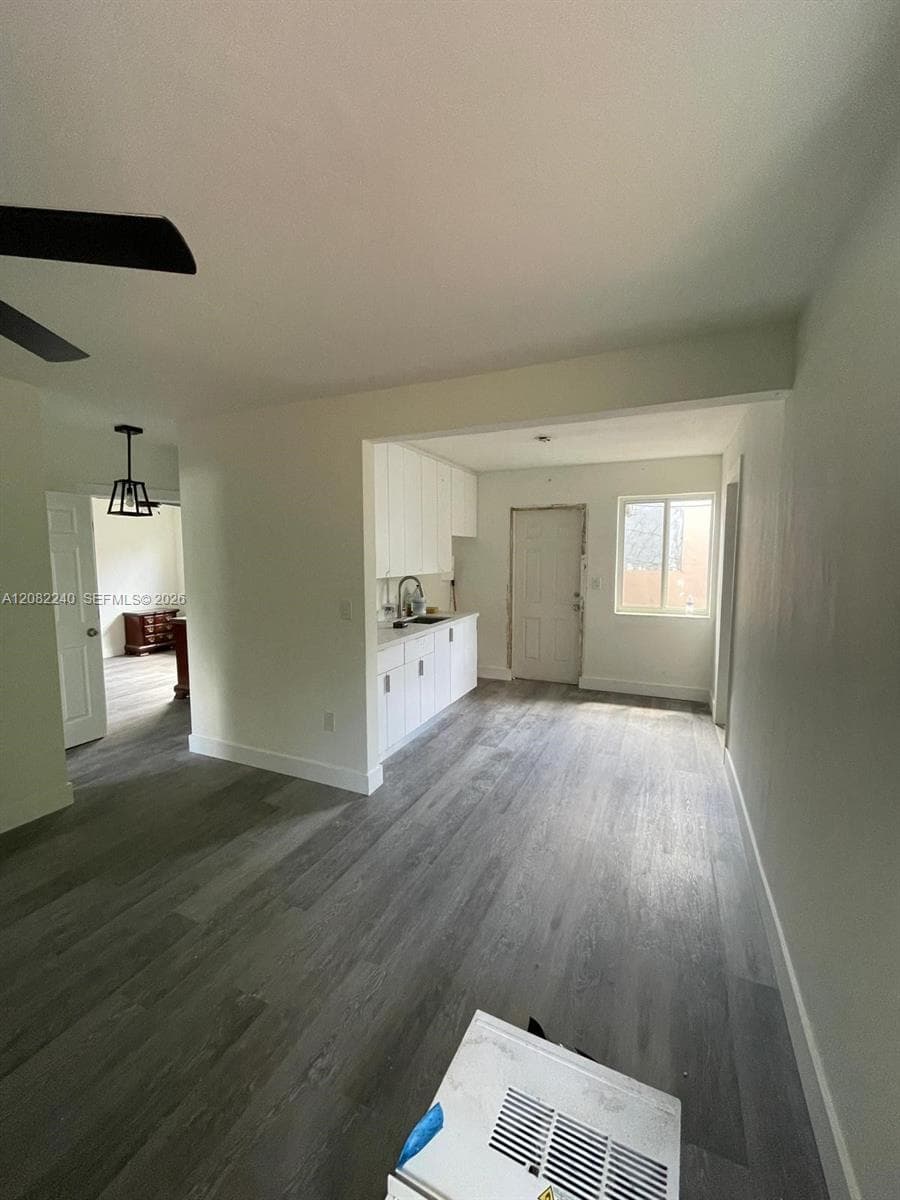 2142 NW 27th St # 2142, Miami, FL 33142