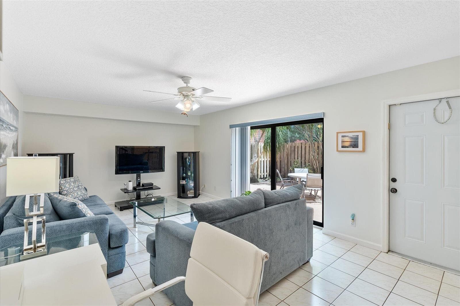 702 NW 98TH Circle, Plantation, FL 33324 photo 4