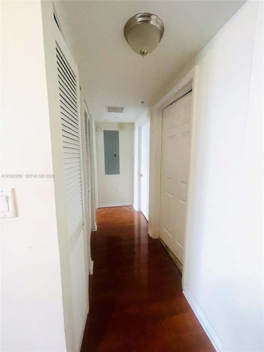 900 SW 8th St # 808, Miami, FL 33130 photo 12