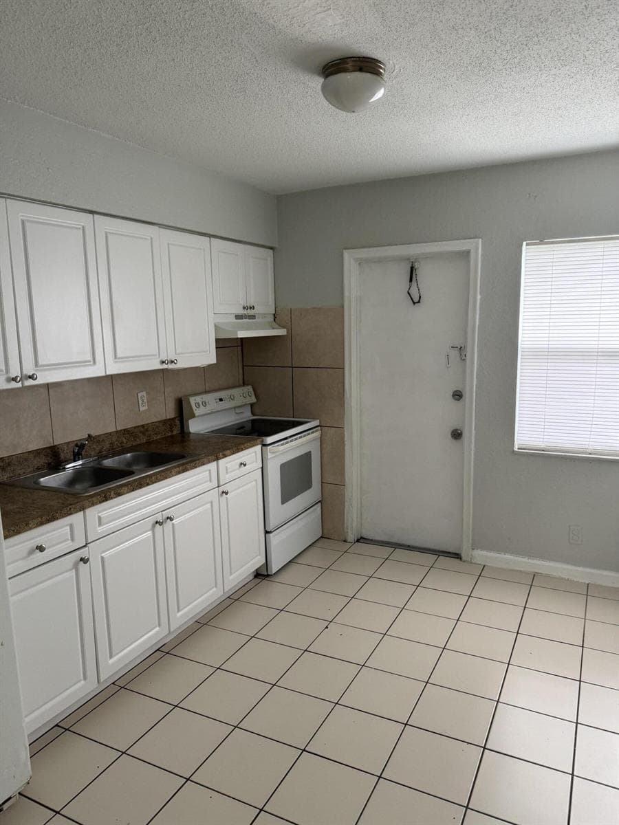 4231 NW 31ST Avenue # 1, Lauderdale Lakes, FL 33309 photo 3