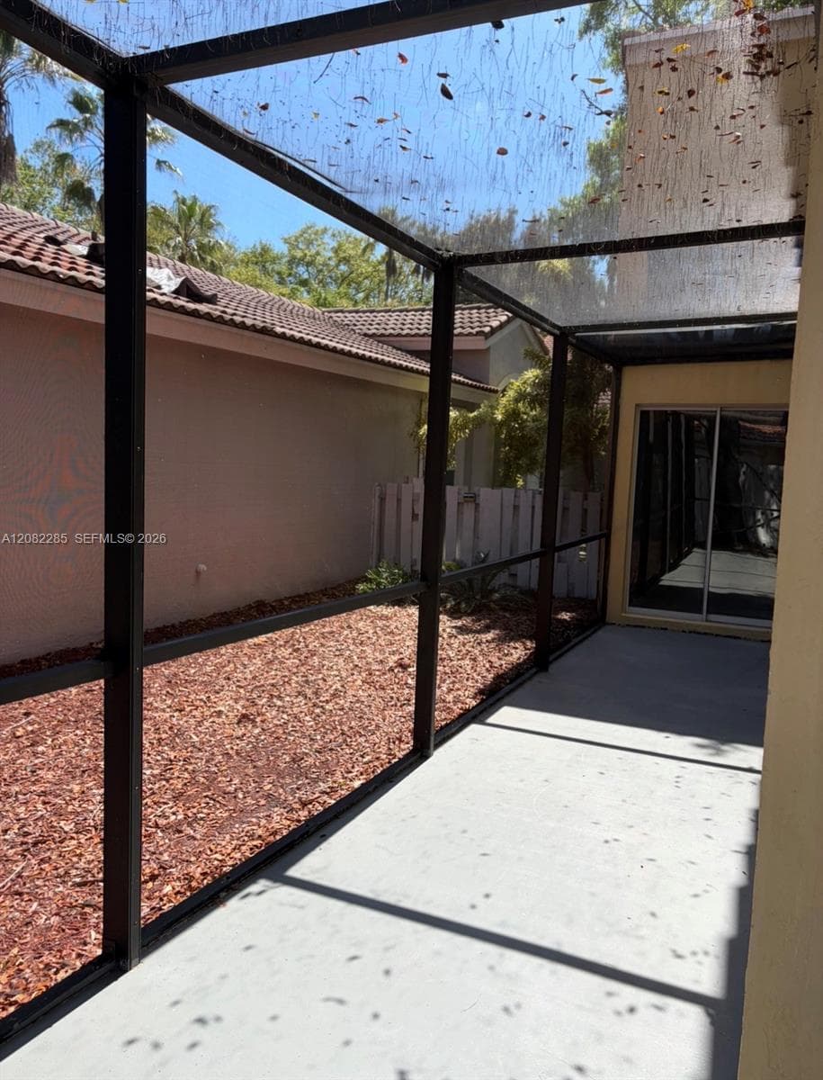 1246 NW 125th Ter, Sunrise, FL 33323 photo 3