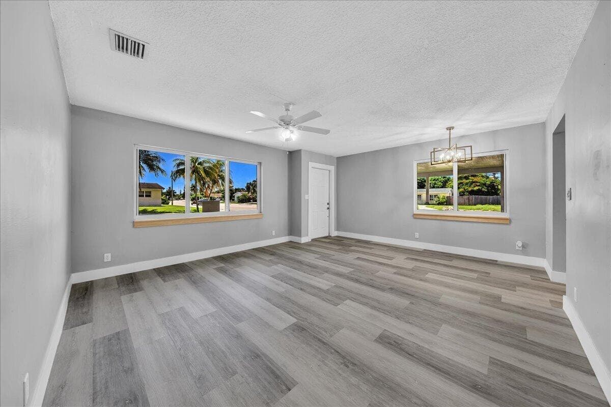 11 NE 28TH Court, Boynton Beach, FL 33435 photo 6