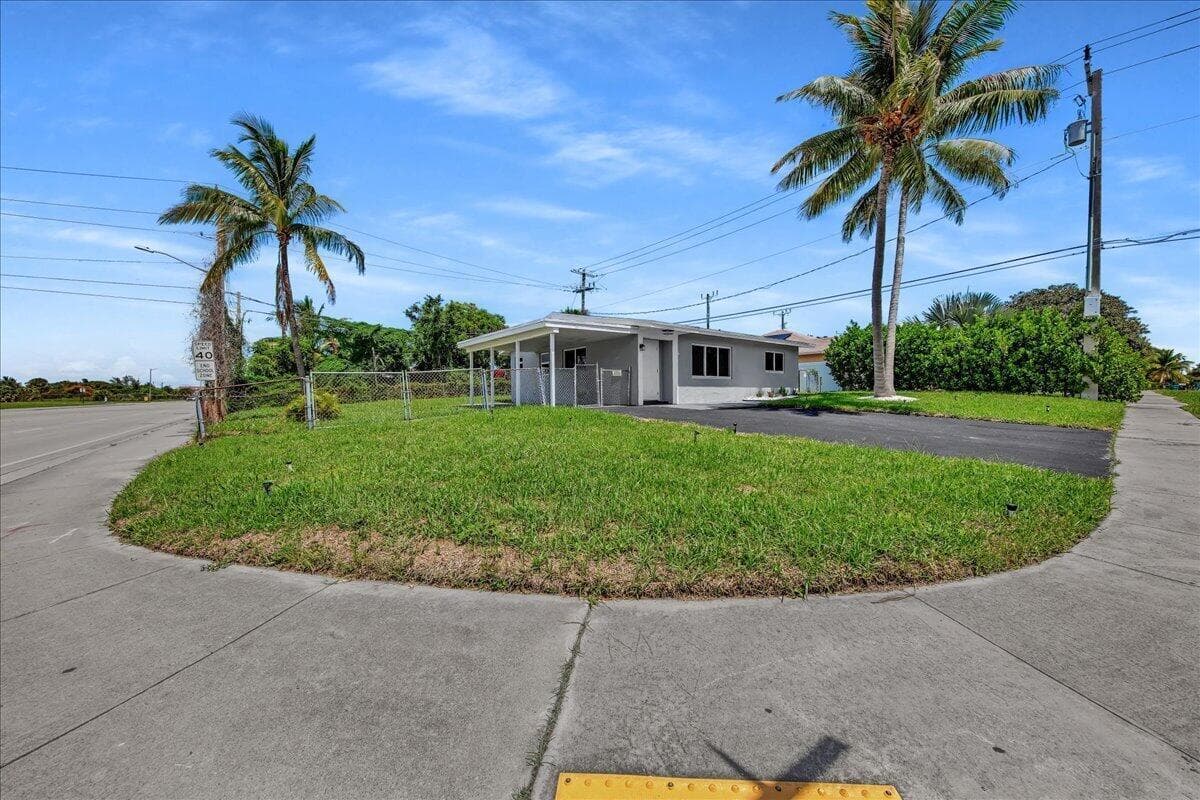 11 NE 28TH Court, Boynton Beach, FL 33435 photo 3