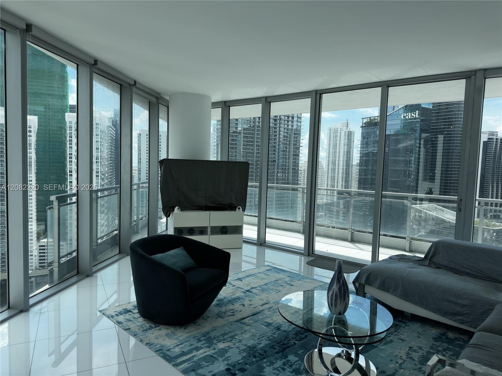 92 SW 3rd St # 3501, Miami, FL 33130 photo 6