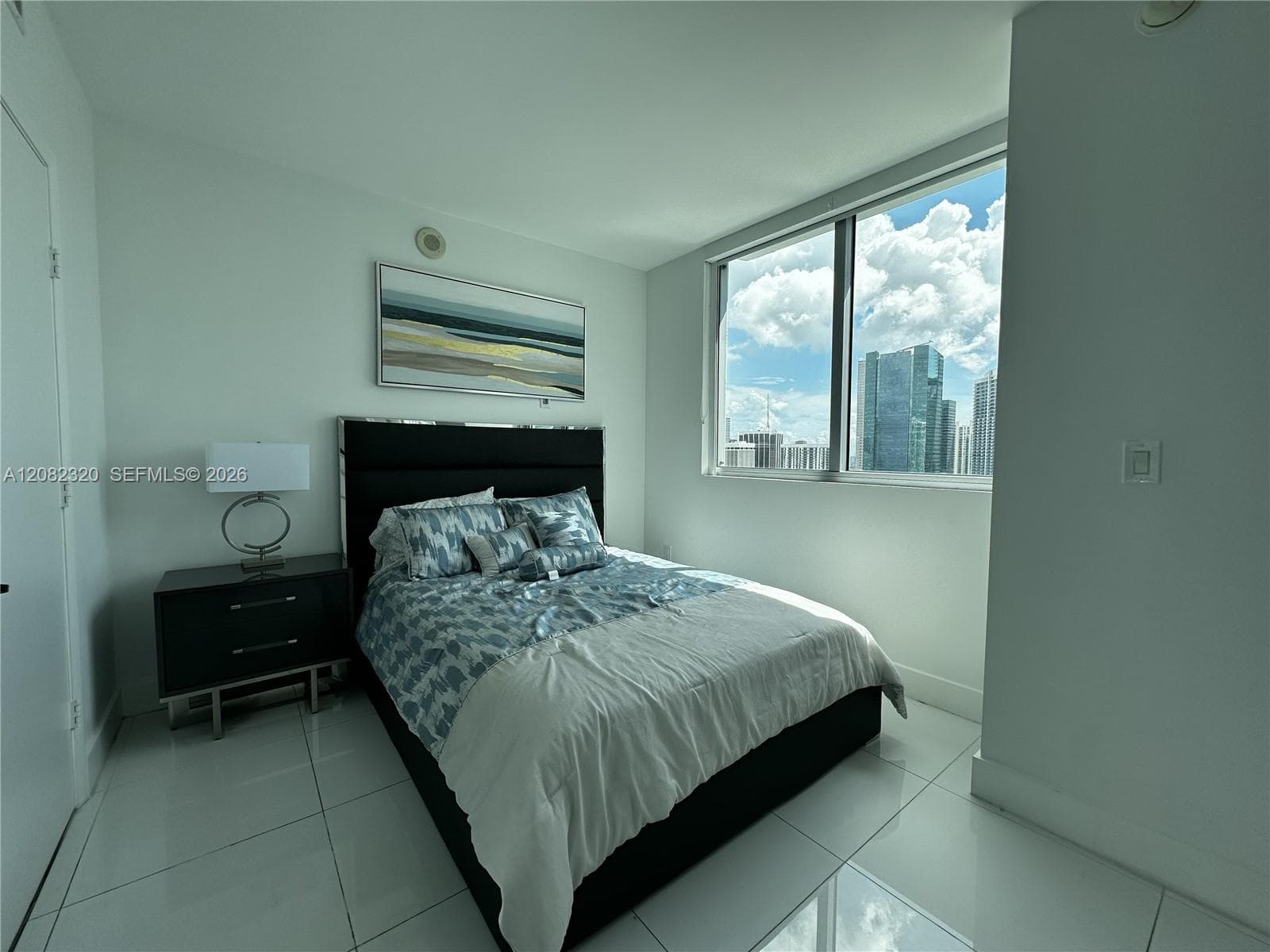 92 SW 3rd St # 3501, Miami, FL 33130 photo 11