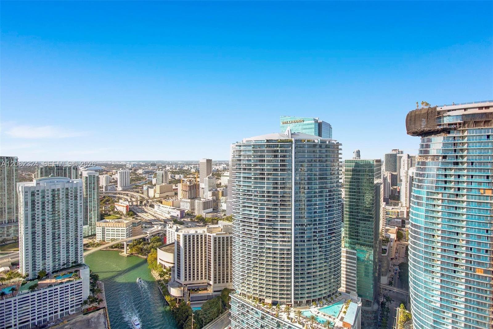 475 Brickell Ave # 5010, Miami, FL 33131