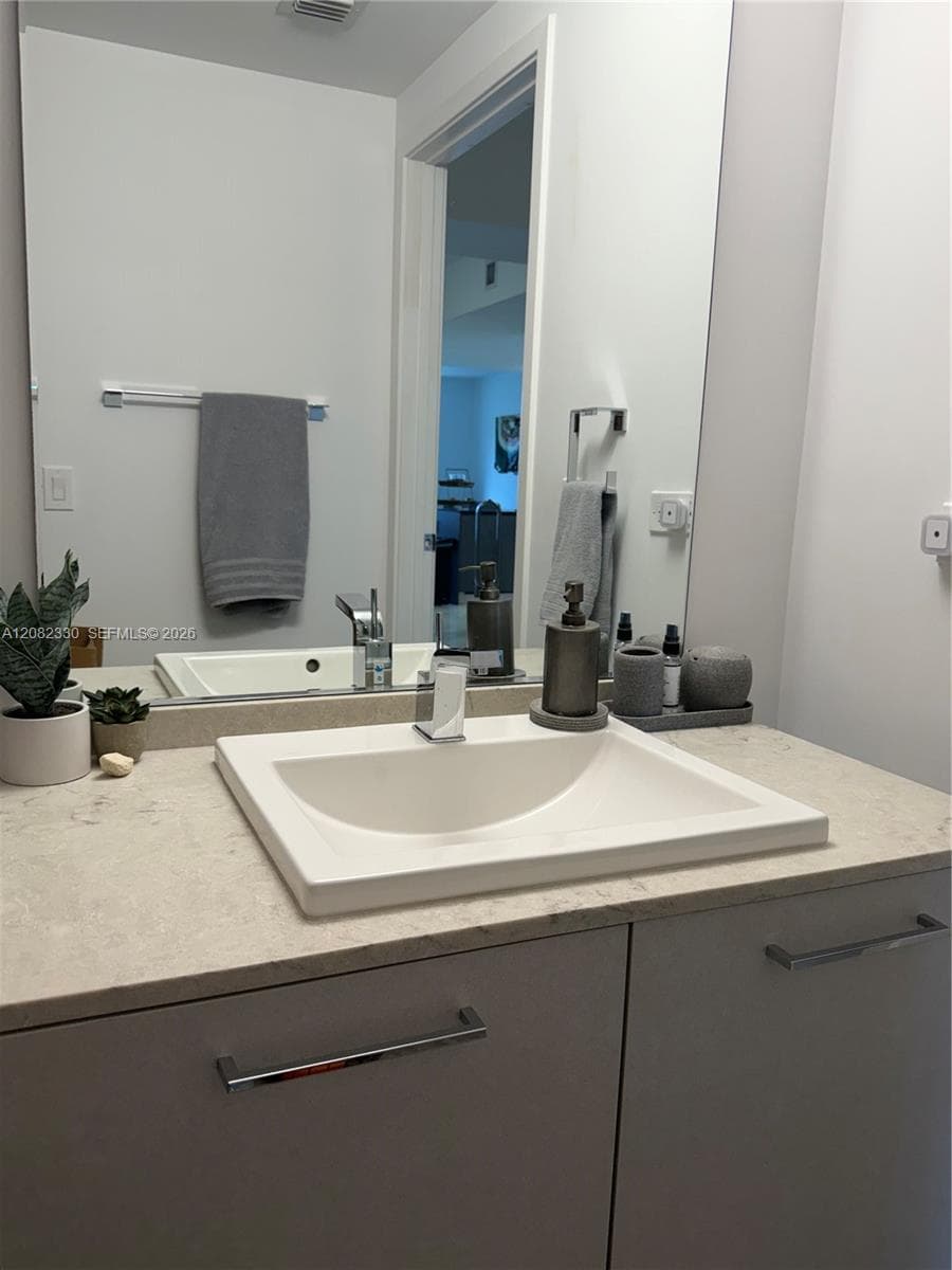 1010 Brickell Ave # 2302, Miami, FL 33131 photo 12
