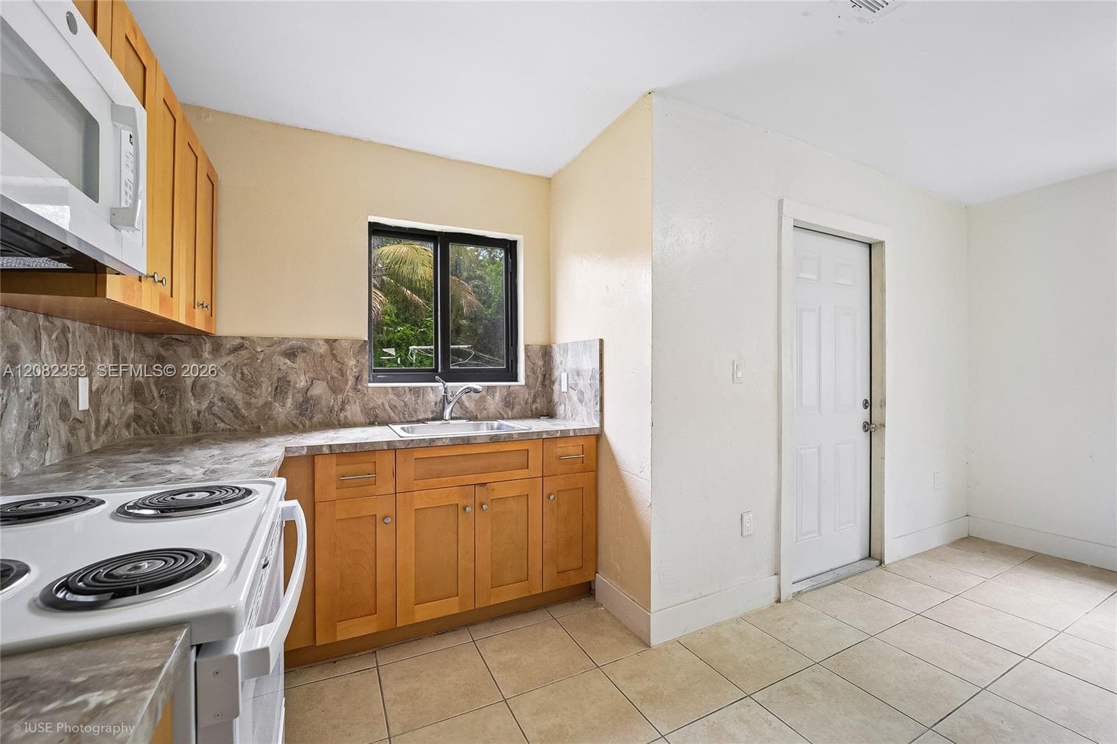 3471/3473 Plaza St, Miami, FL 33133 photo 7
