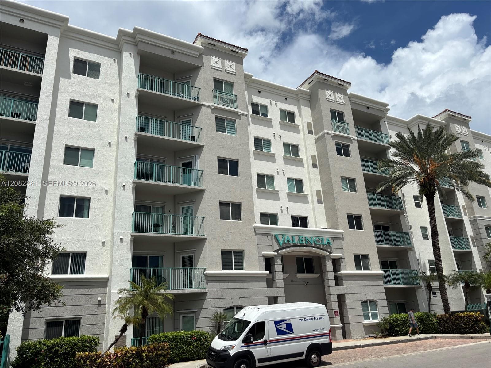 6001 SW 70 ST # 324, South Miami, FL 33143