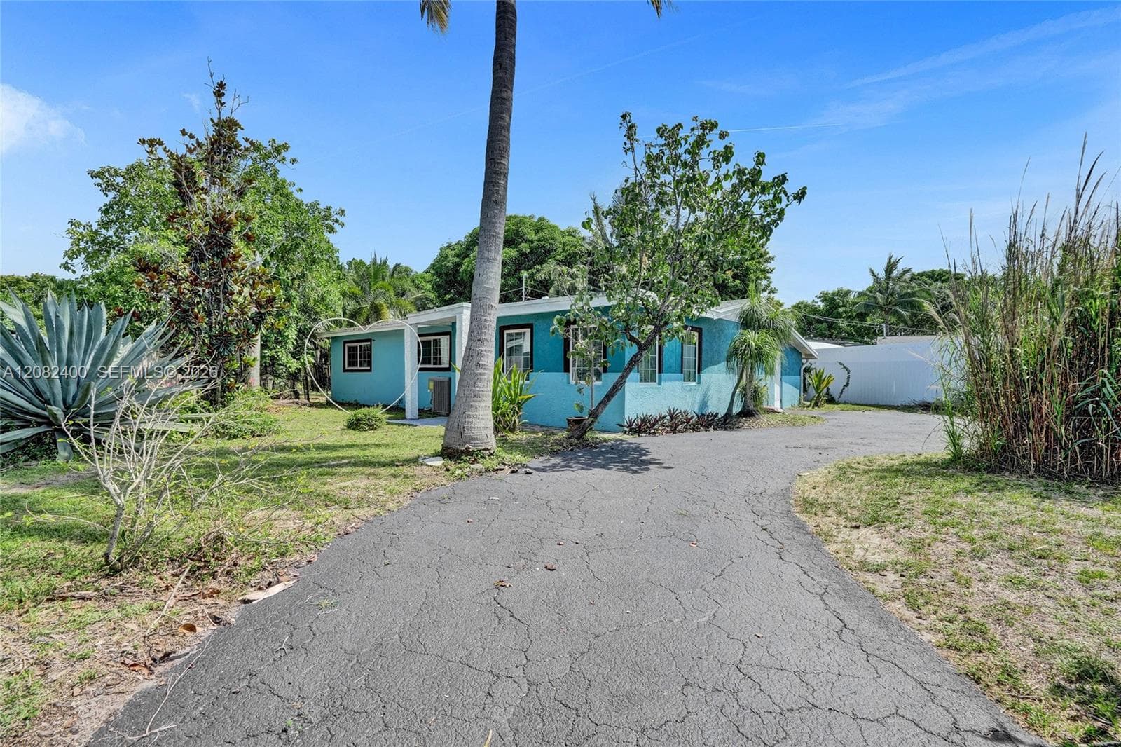 1124 NW 16th St, Fort Lauderdale, FL 33311 photo 5