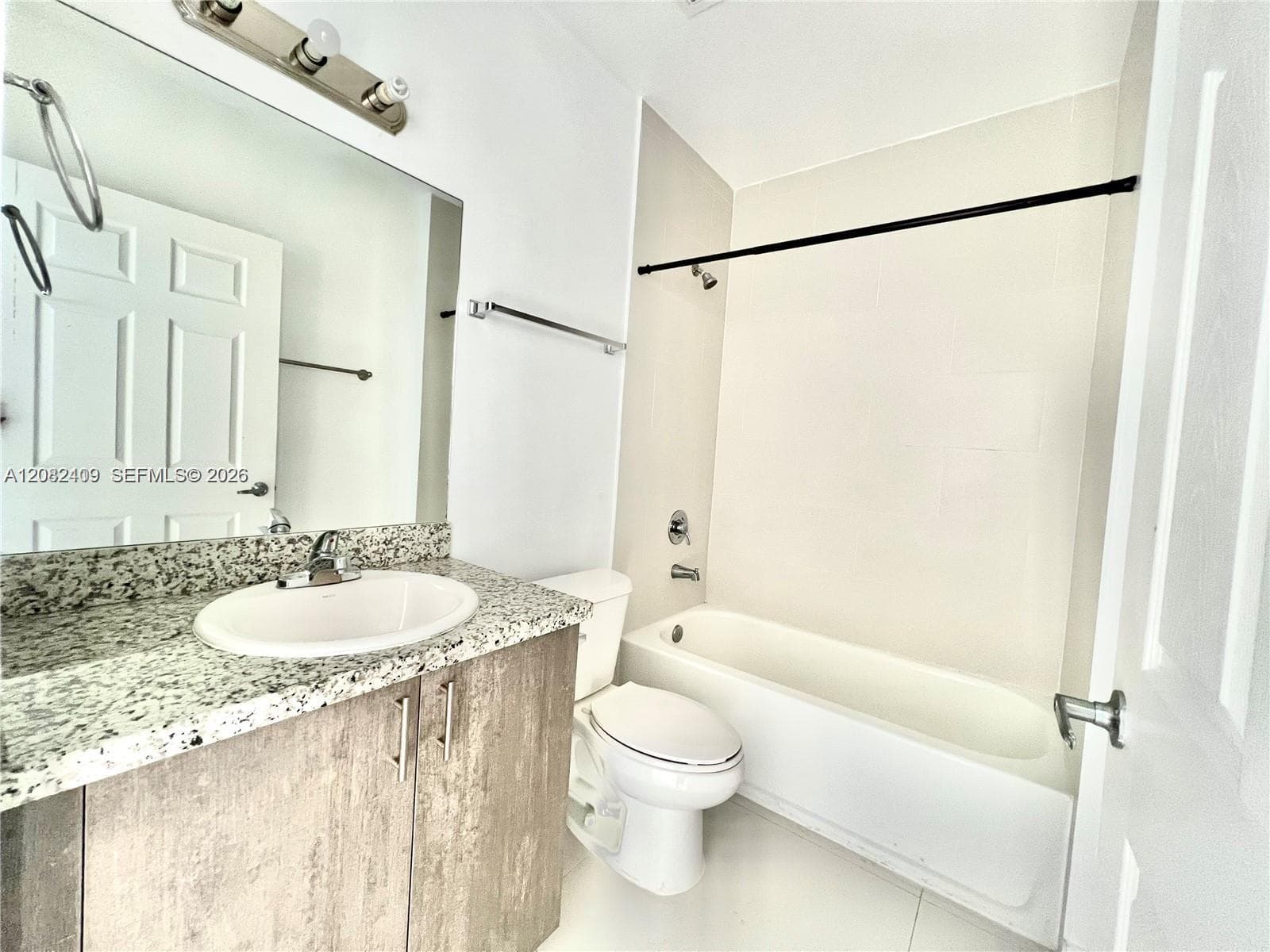 440 E 27th St # 206, Hialeah, FL 33013 photo 9
