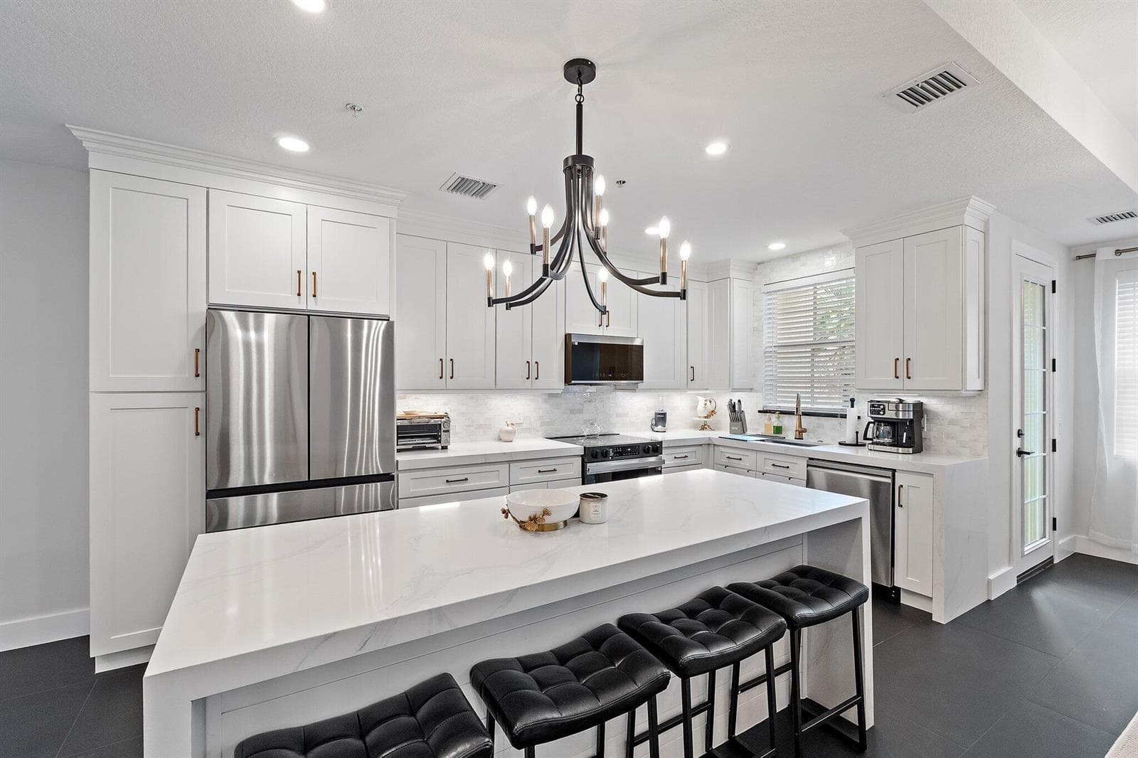 11774 Valencia Gardens Avenue, Palm Beach Gardens, FL 33410 photo 2