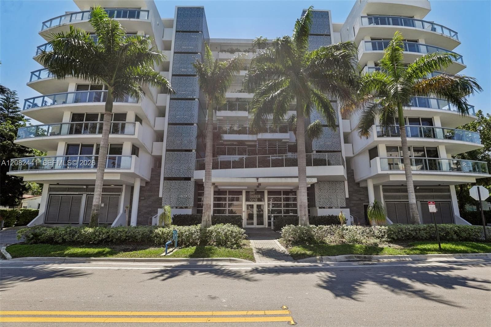 1100 100th St # 703, Bay Harbor Islands, FL 33154