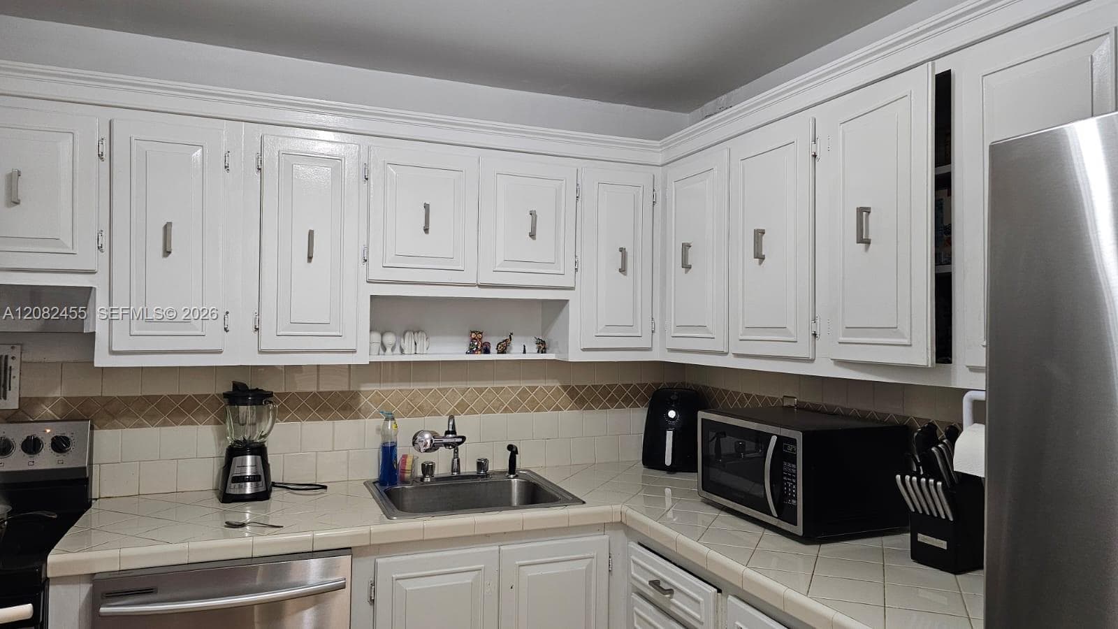 2450 NE 135th St # 102, North Miami, FL 33181 photo 7
