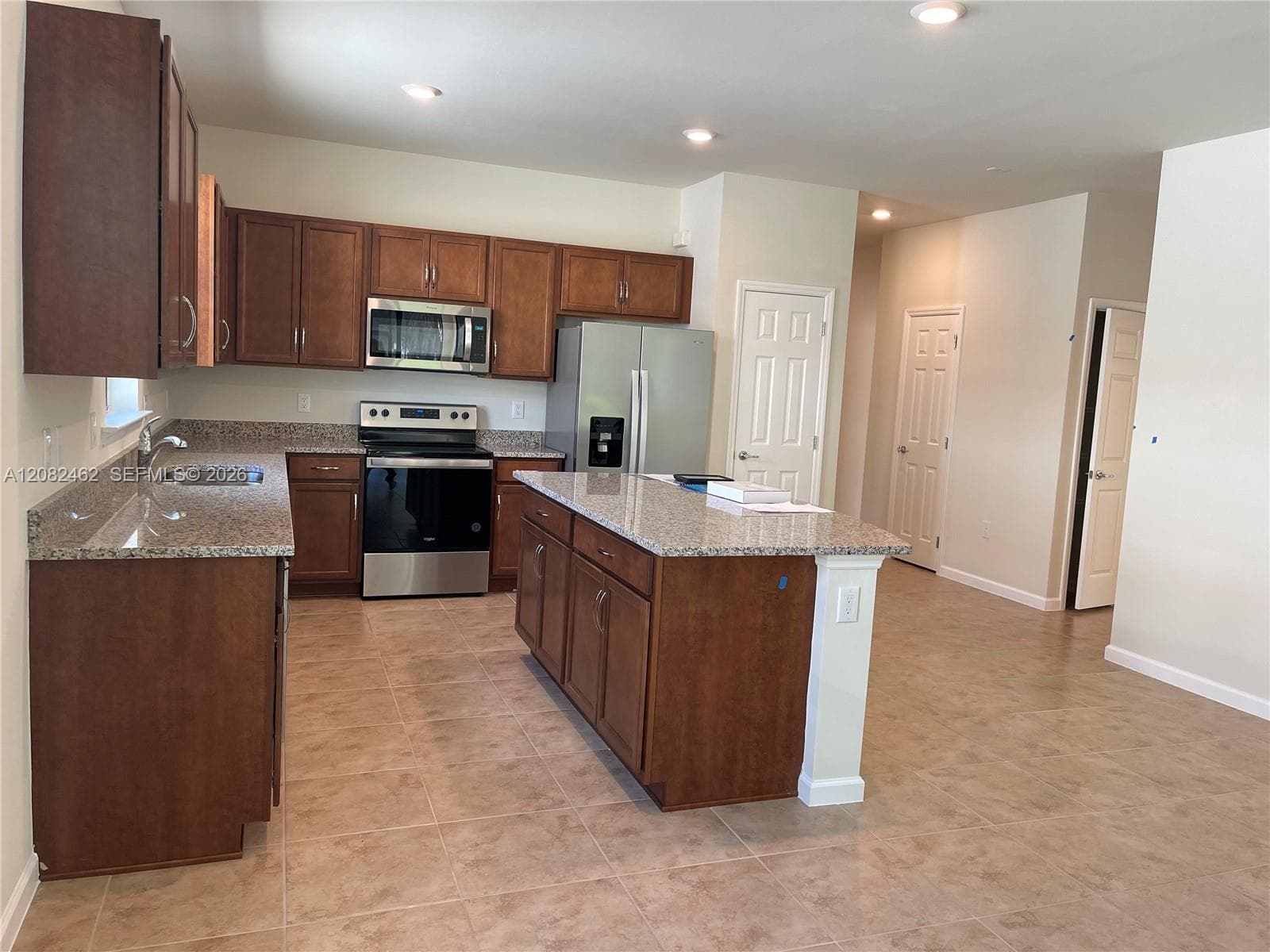 3932 Black Eagle Lane, Fort Myers, FL 33966 photo 3