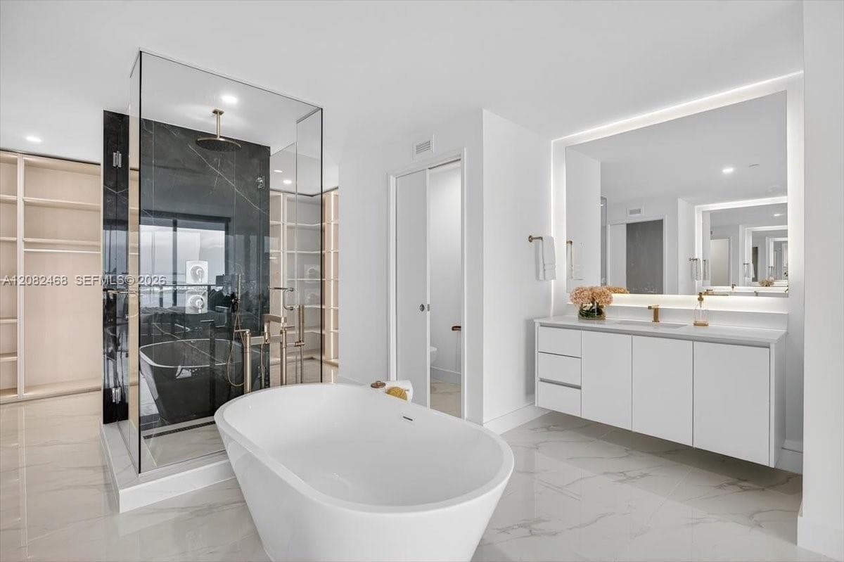 700 NE 24th Street # 5202, Miami, FL 33137 photo 5