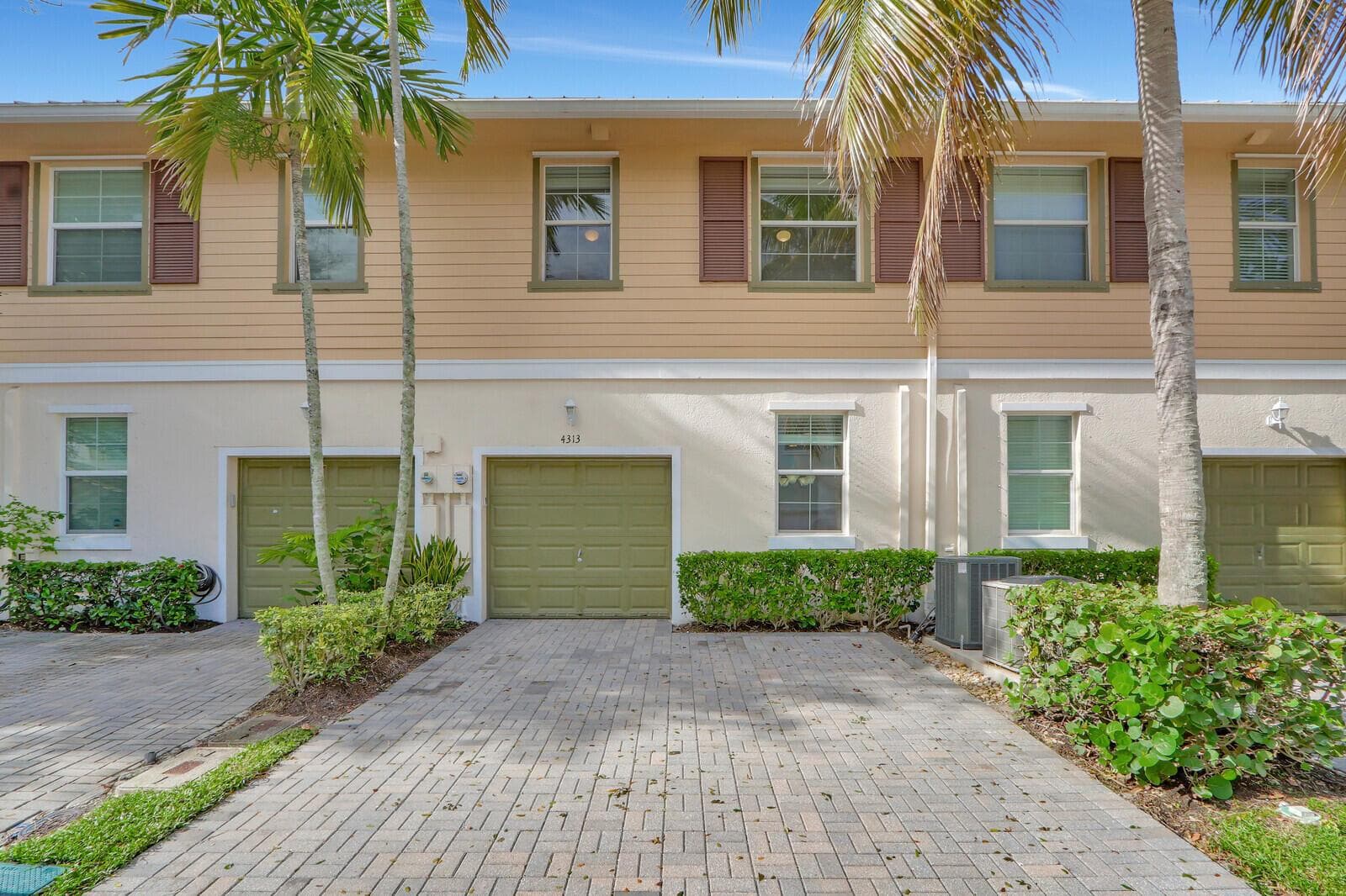 4313 PARKSIDE Drive, Jupiter, FL 33458 photo 2