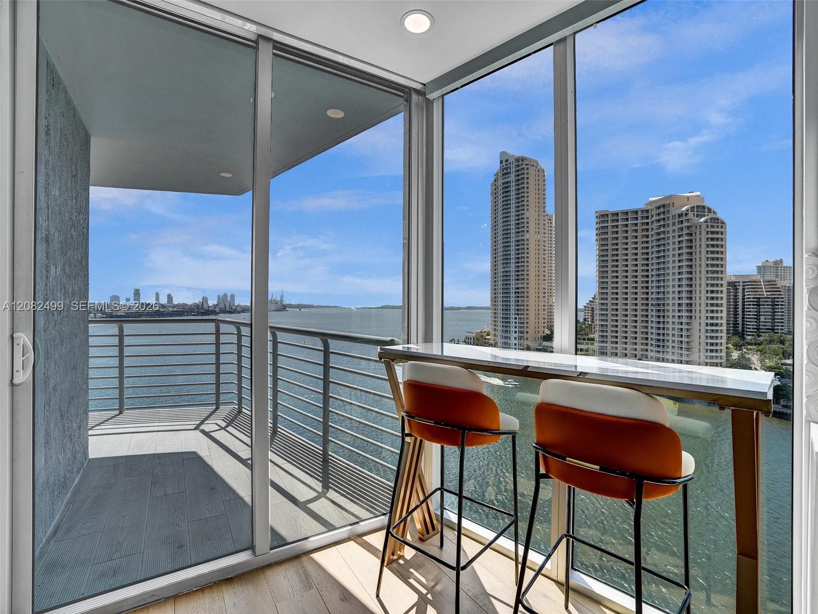 325 S Biscayne Blvd # 1423, Miami, FL 33131 photo 5