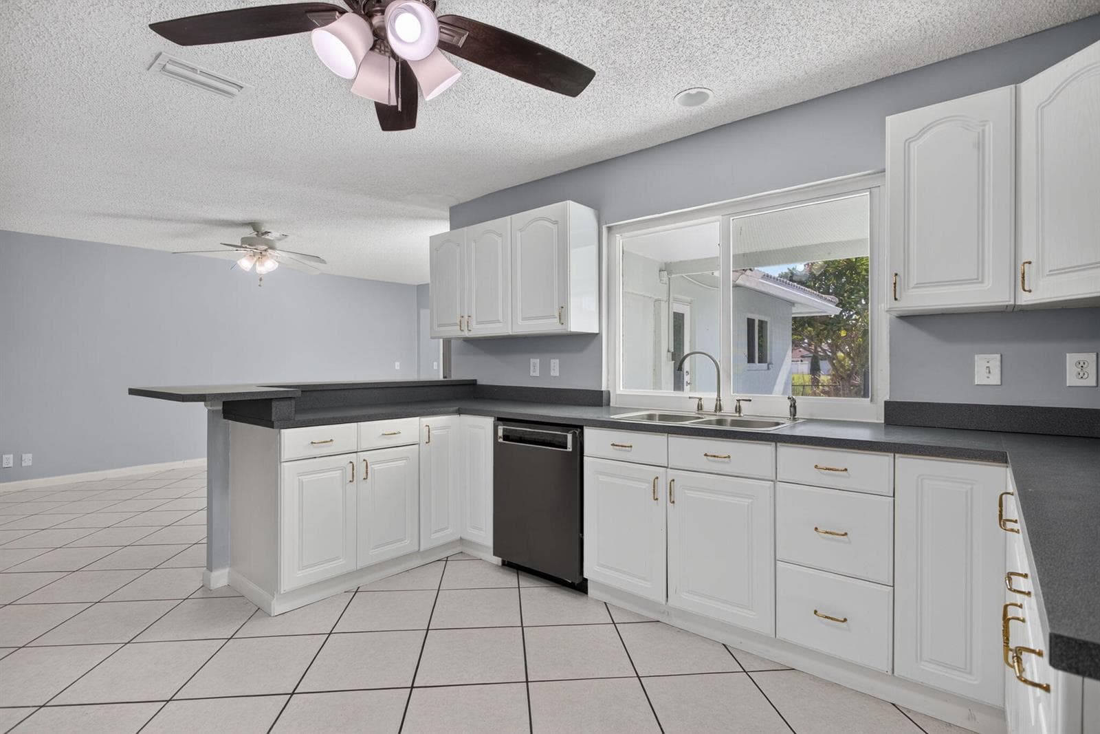 3731 NW 99th Avenue, Coral Springs, FL 33065 photo 6