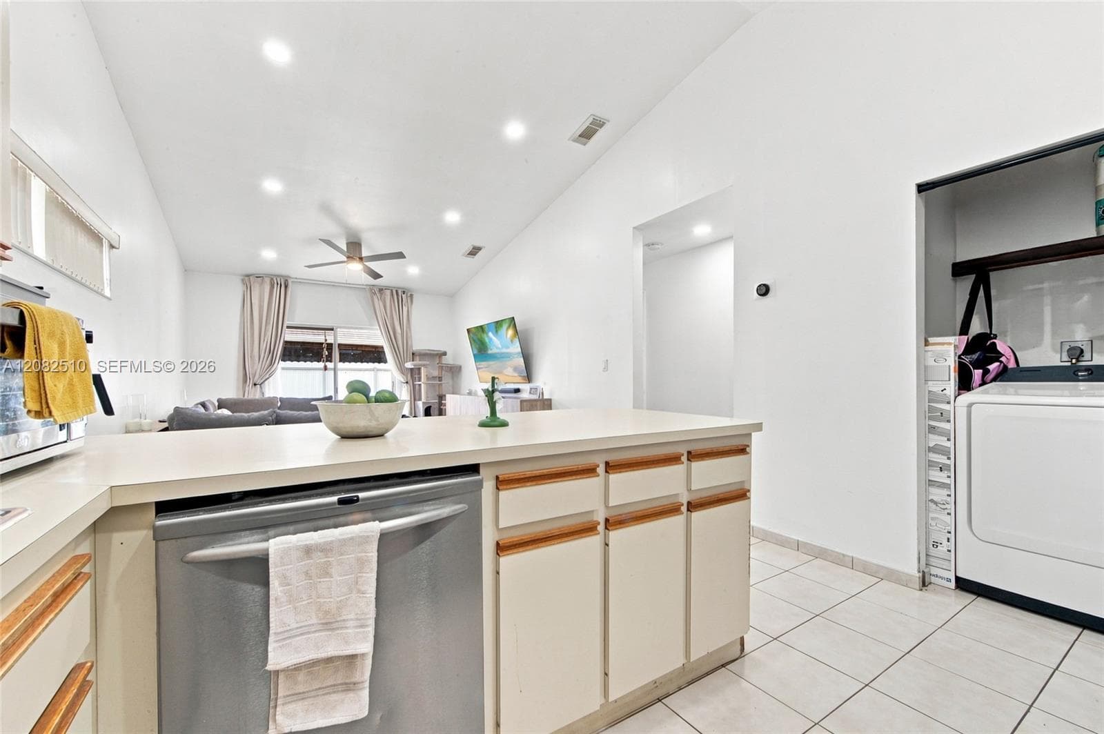 7330 W 30th Ave, Hialeah, FL 33018 photo 10
