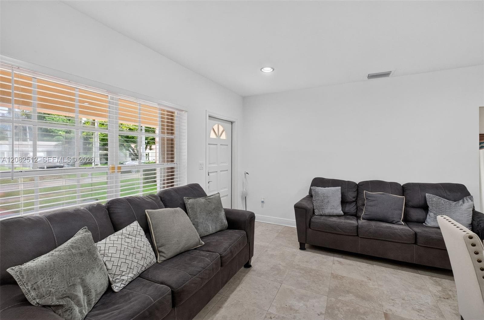 1590 NE 110th St, Miami, FL 33161 photo 4