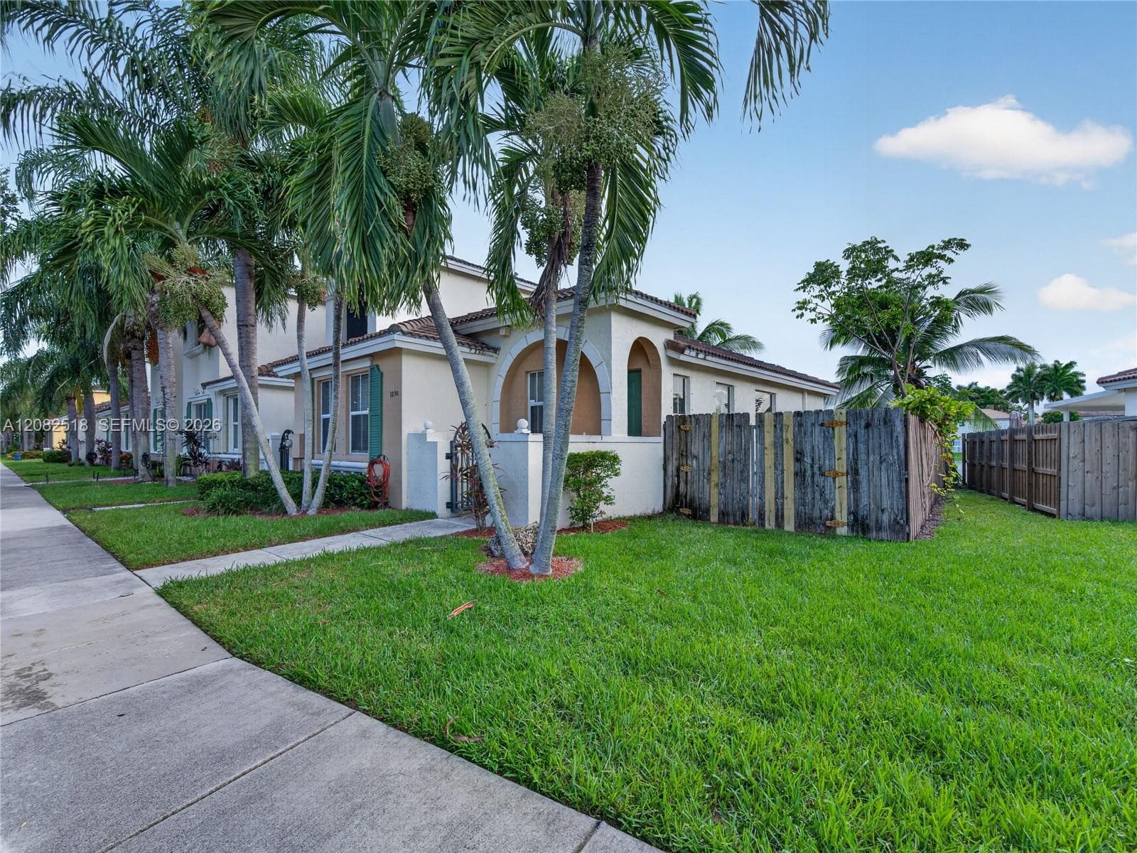 1030 NE 42nd Ter, Homestead, FL 33033 photo 2