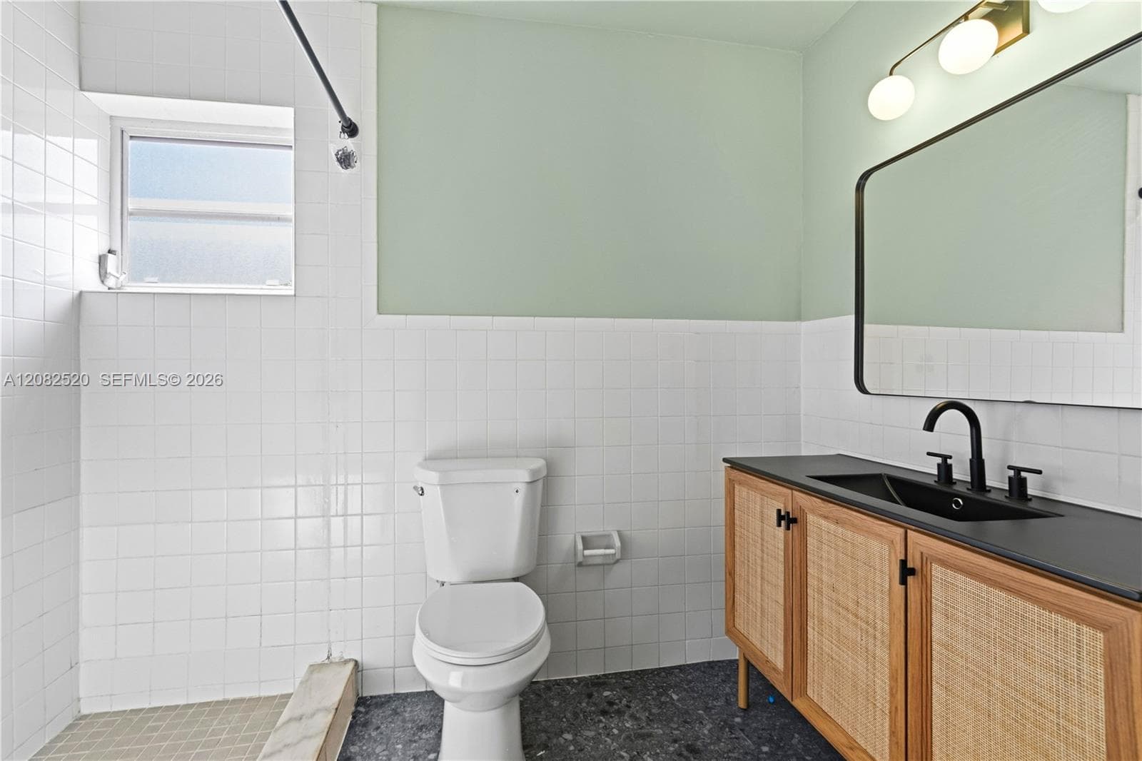 1085 NE 34th St # 3, Oakland Park, FL 33334 photo 4