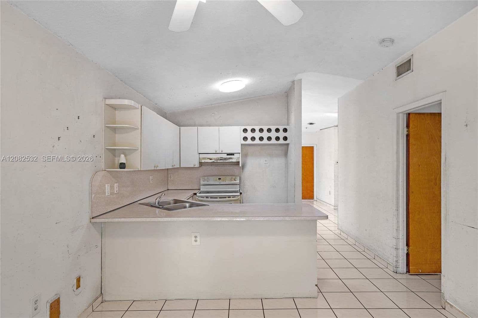 7627 W 34th Ct, Hialeah, FL 33018 photo 6