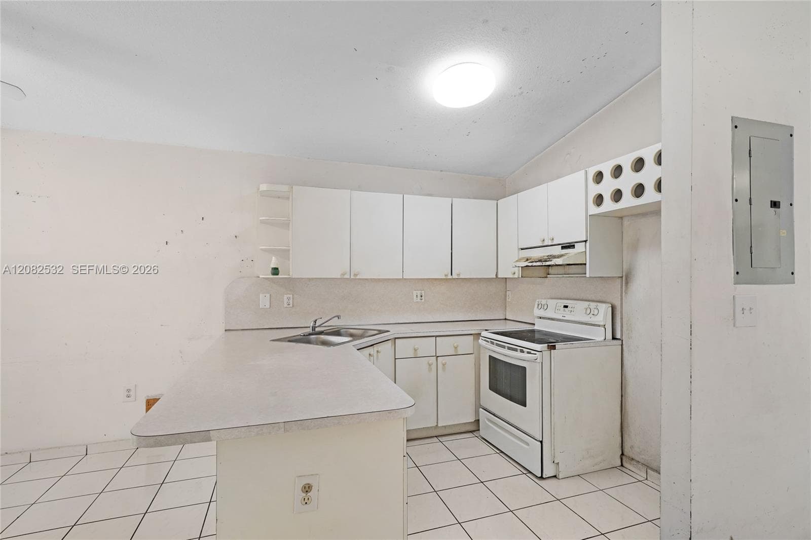7627 W 34th Ct, Hialeah, FL 33018 photo 5
