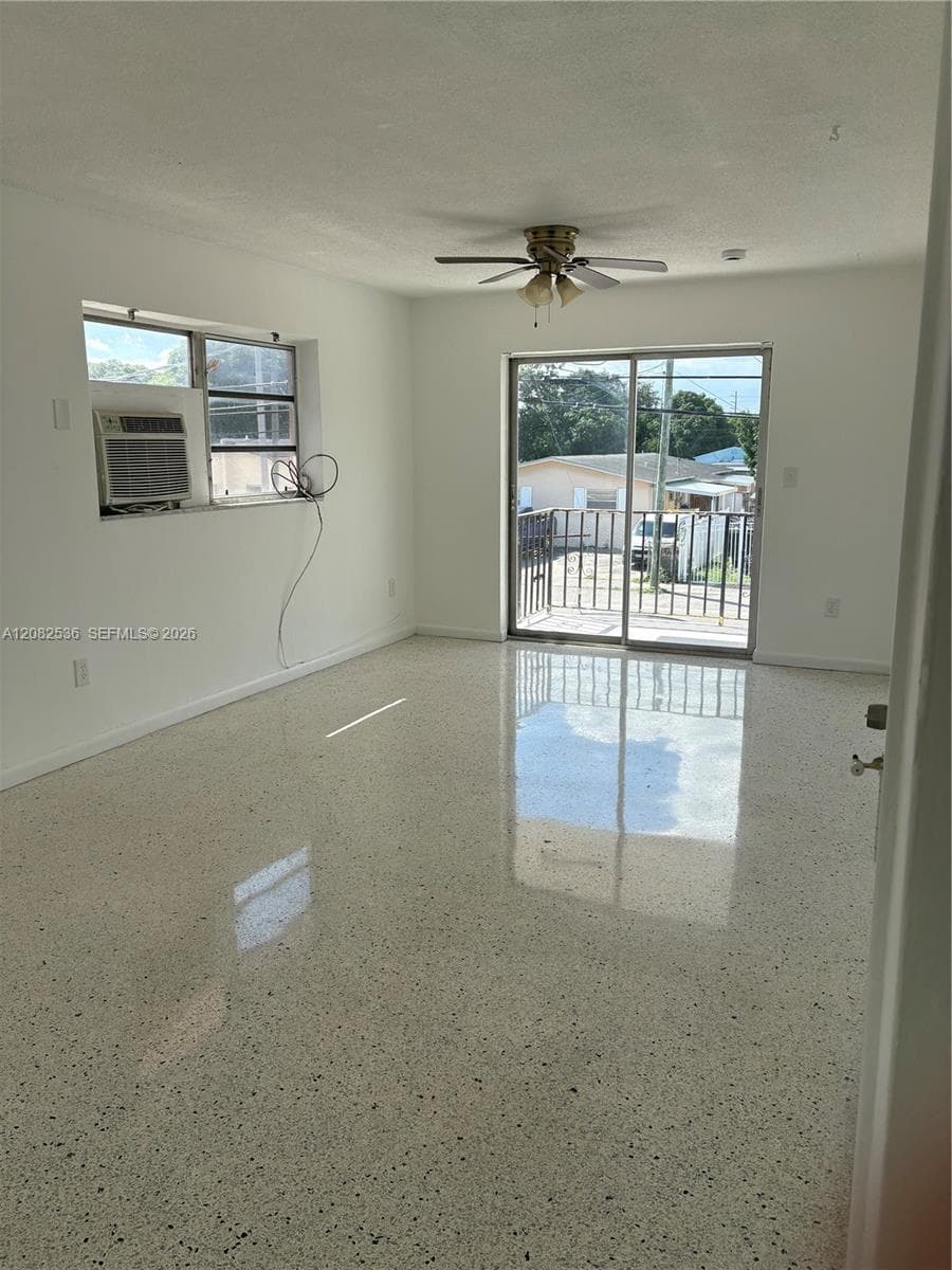 1125 SE 9th Ave # 4, Hialeah, FL 33010 photo 4