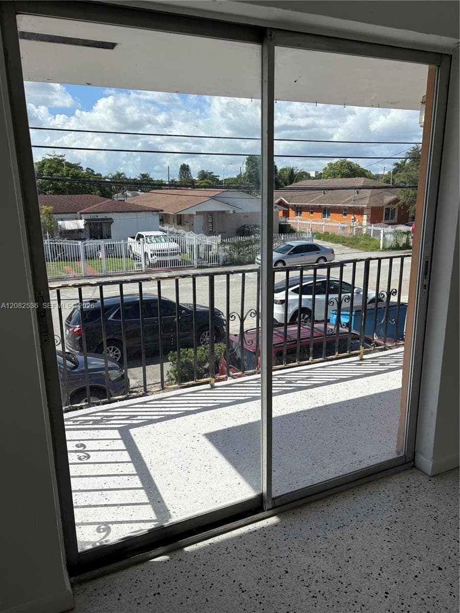 1125 SE 9th Ave # 4, Hialeah, FL 33010 photo 8