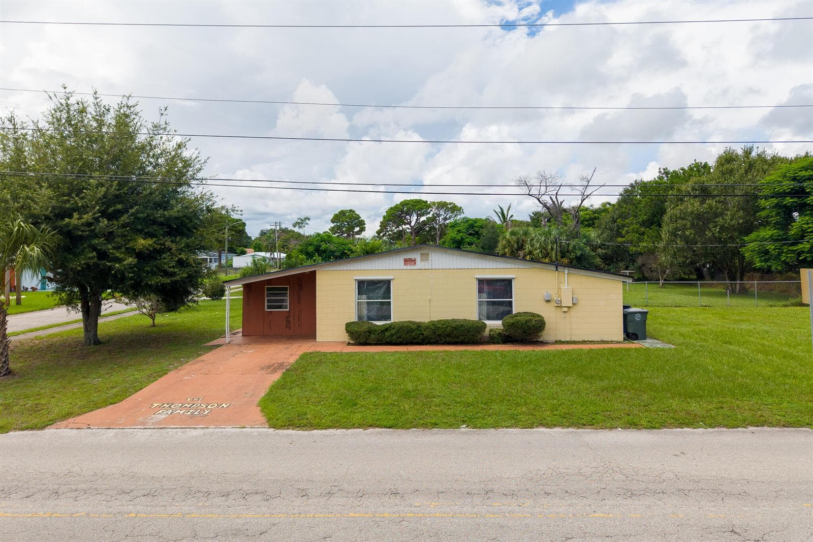 2102 AVENUE P, Fort Pierce, FL 34950 photo 3