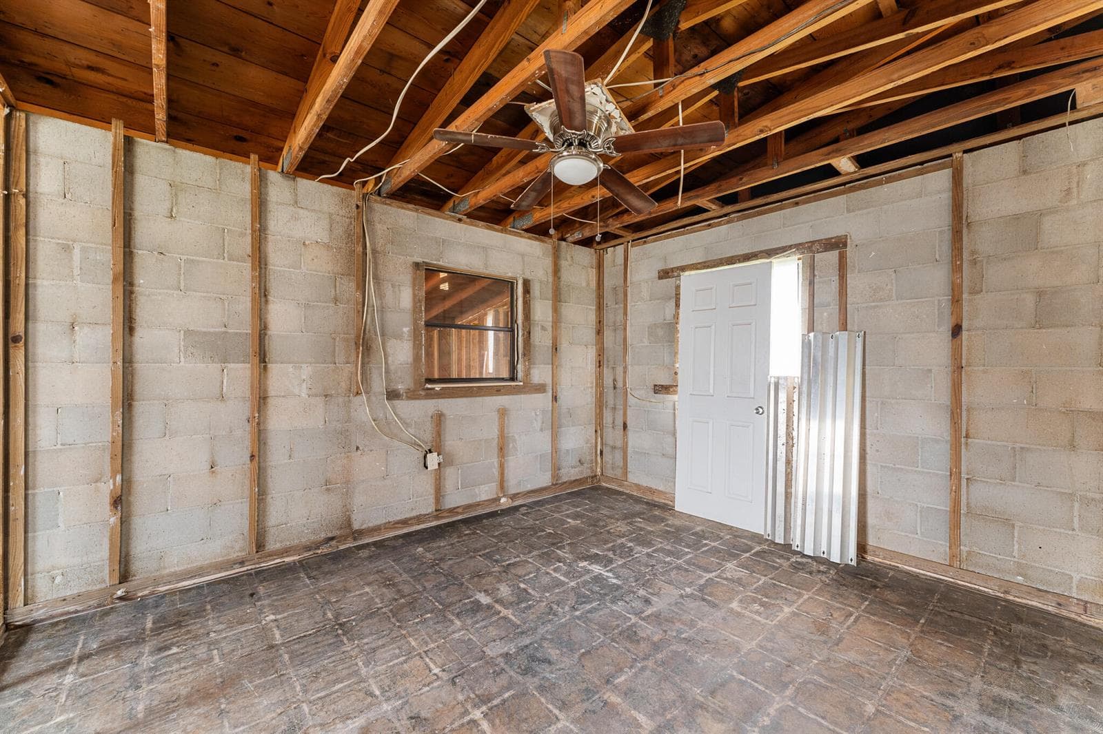 2102 AVENUE P, Fort Pierce, FL 34950 photo 10
