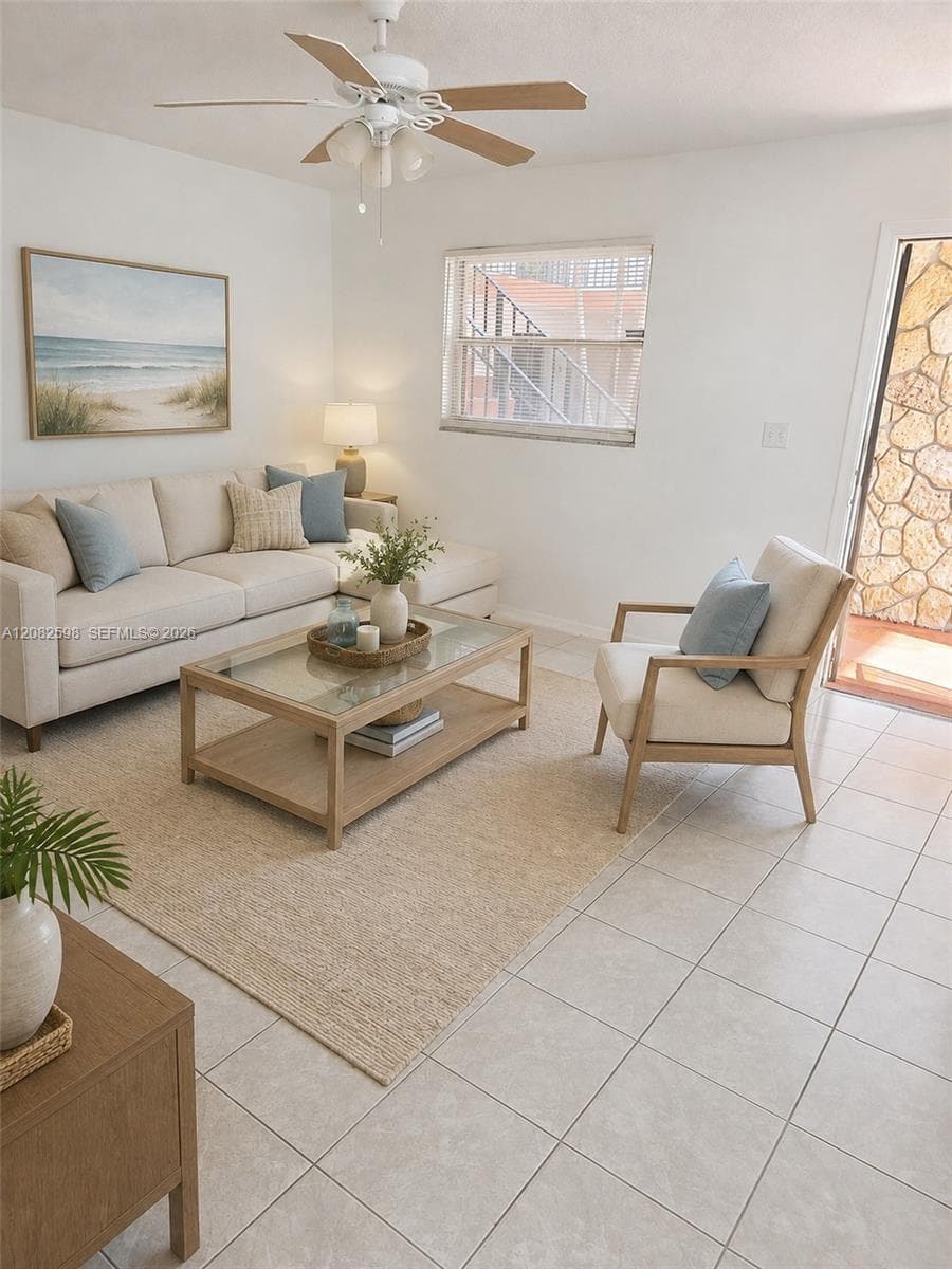 238 SW 1st St # F-1, Pompano Beach, FL 33060 photo 2