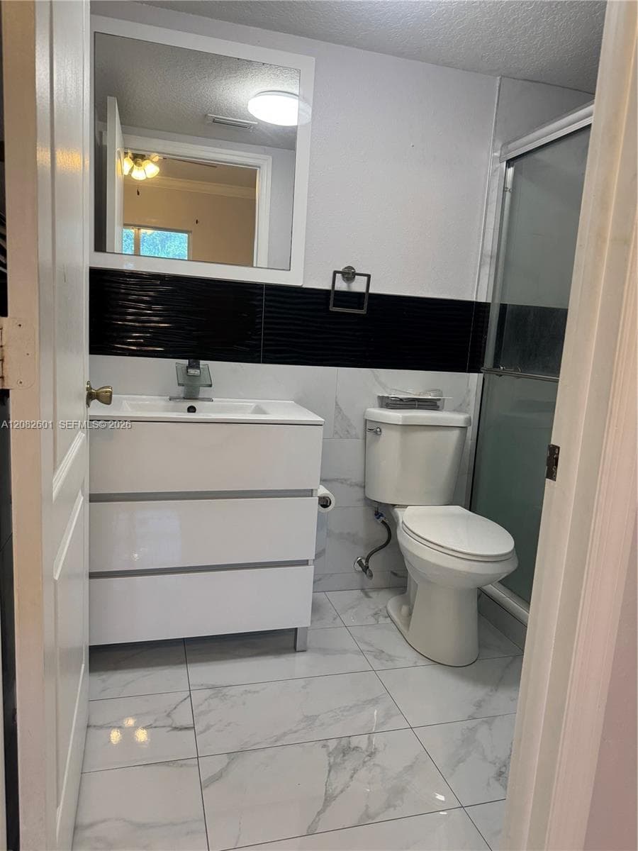 8380 NW 103rd St # 105G, Hialeah Gardens, FL 33016 photo 9