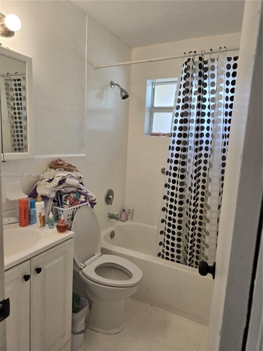6409 Franklin St, Hollywood, FL 33024 photo 13