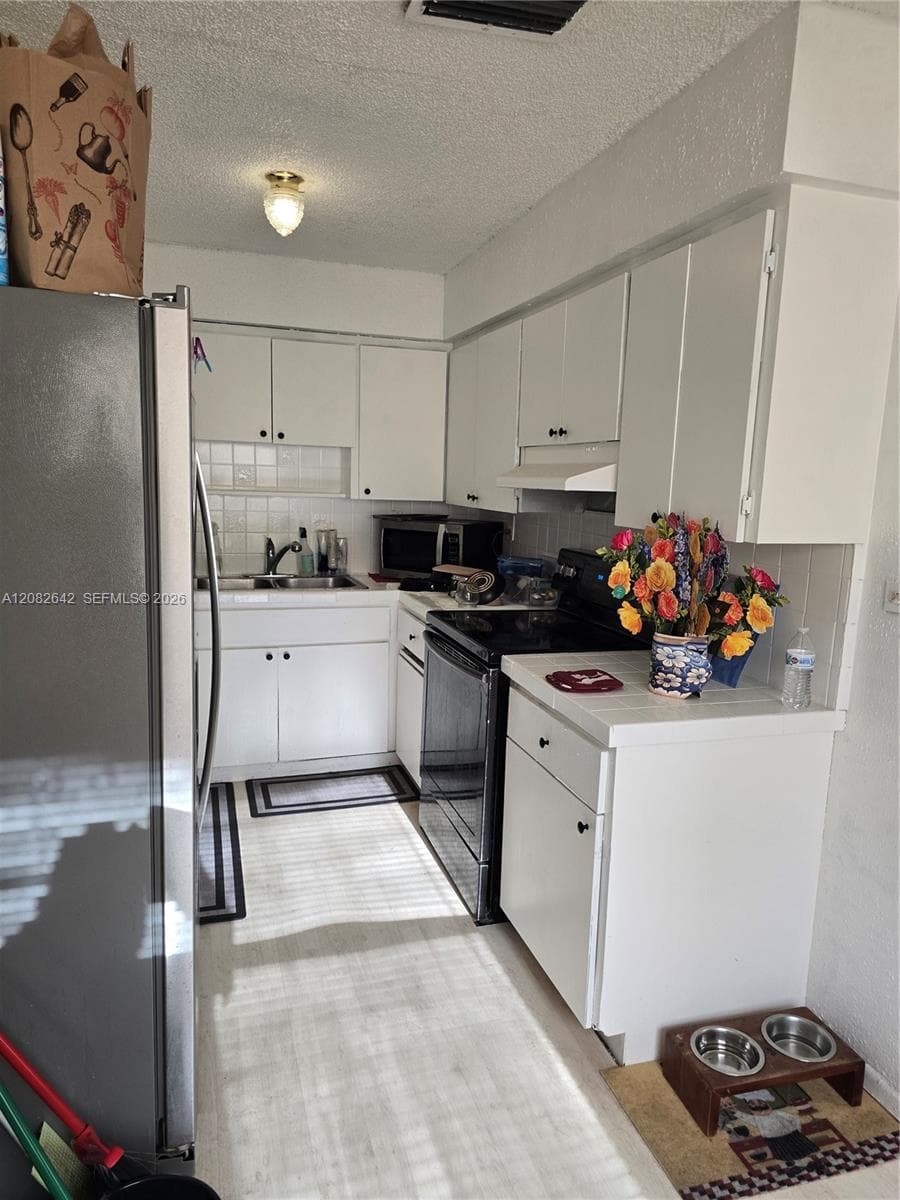 6409 Franklin St, Hollywood, FL 33024 photo 8