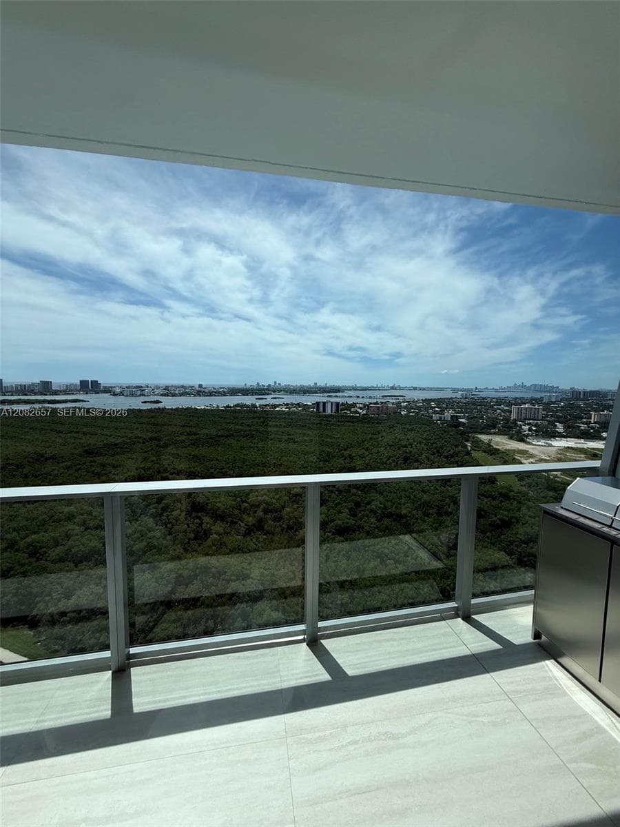 2411 Laguna Circle # 2703, North Miami, FL 33181 photo 2