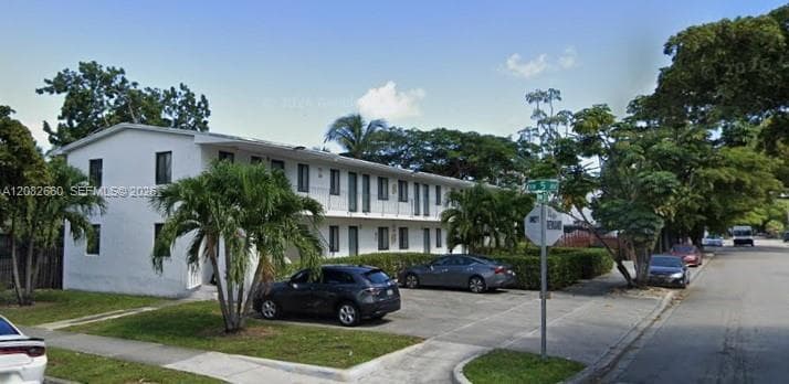 481 NW 30th St # 2, Miami, FL 33127