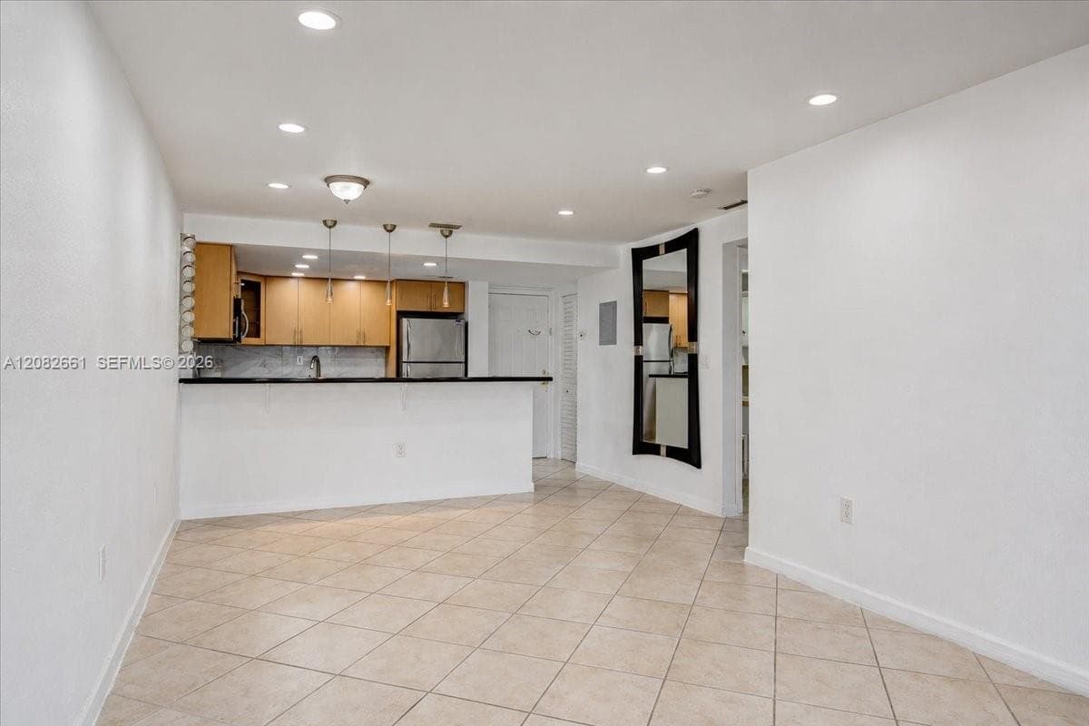 1975 Normandy Dr # 303, Miami Beach, FL 33141