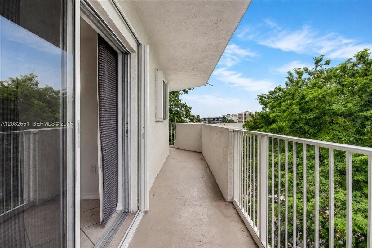 1975 Normandy Dr # 303, Miami Beach, FL 33141 photo 4