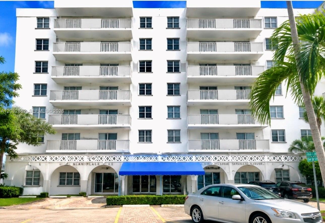1455 N Treasure Dr # 4M, North Bay Village, FL 33141