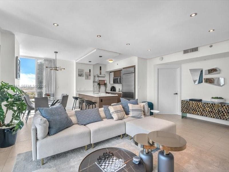 55 SE 6th St # 2902, Miami, FL 33131 photo 2