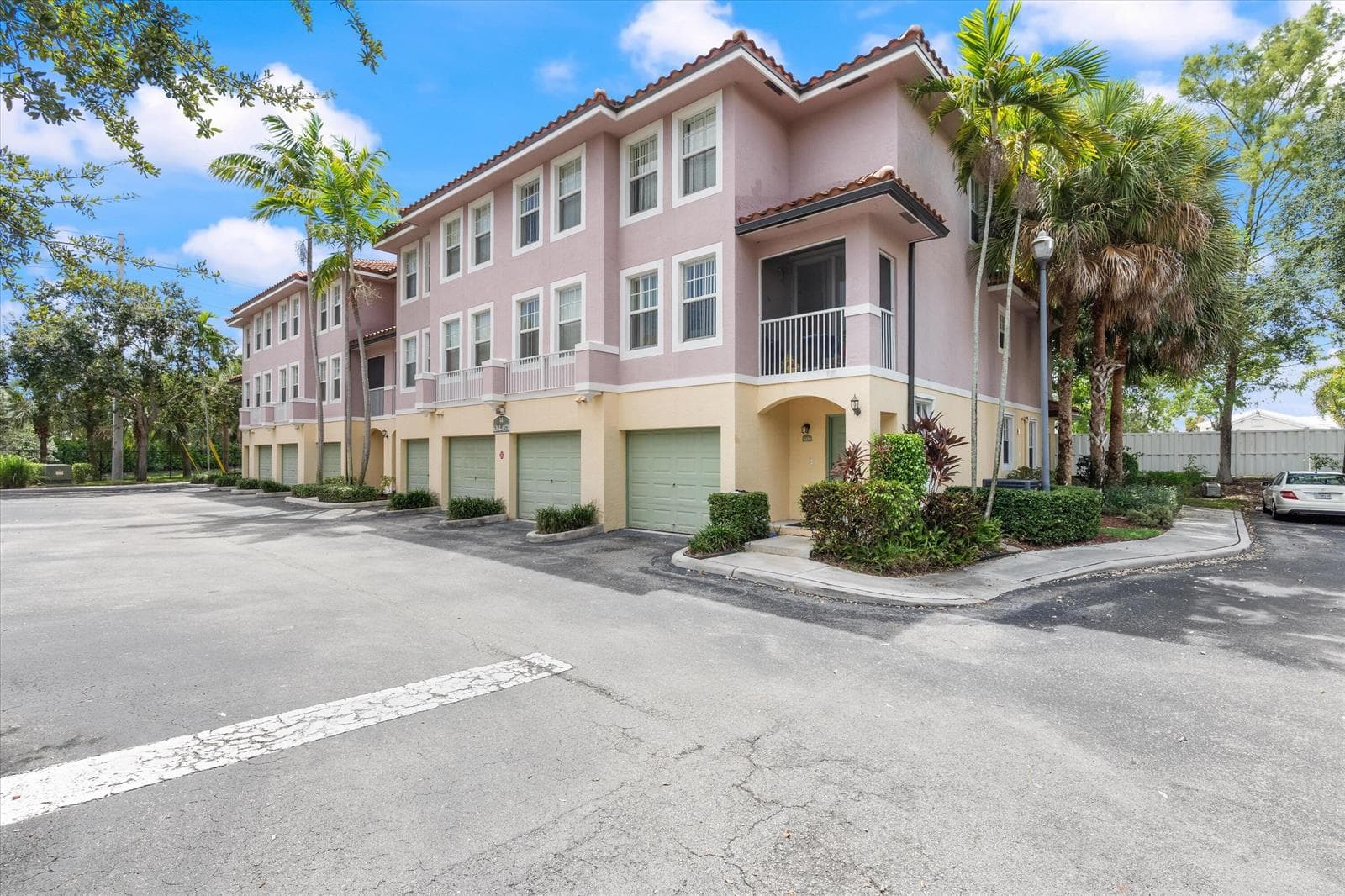 6376 W SAMPLE Road # 6376, Coral Springs, FL 33067
